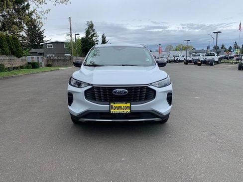 Certified 2025 Ford Escape Active AWD/4WD image 11