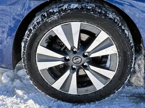 Used 2019 Nissan Sentra SV w/ Special Edition Package image 10