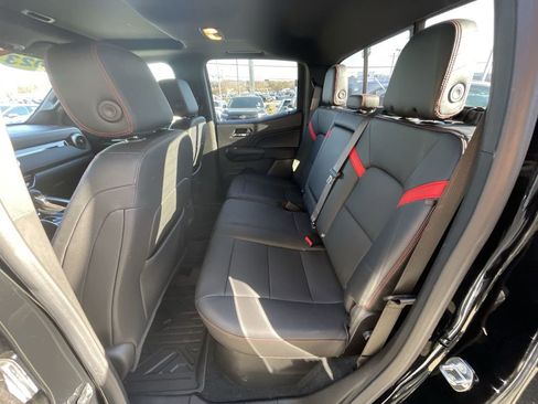 Used 2023 Chevrolet Colorado Z71 w/ Z71 Convenience Package 2 image 25