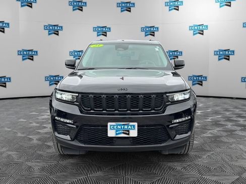 Certified 2023 Jeep Grand Cherokee Limited w/ Black Appearance Package AWD/4WD image 9