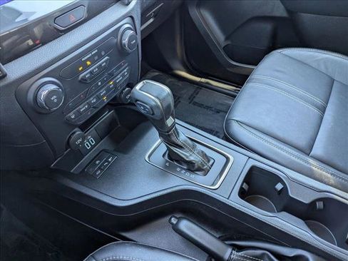 Used 2022 Ford Ranger Lariat w/ Equipment Group 501A High image 12