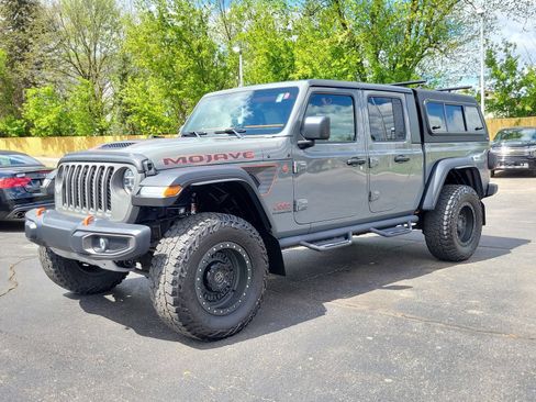 Used 2021 Jeep Gladiator Mojave AWD/4WD image 6