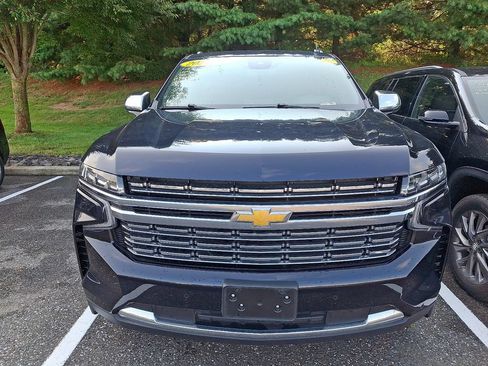 Certified 2024 Chevrolet Suburban Premier AWD/4WD image 2