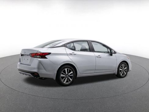 Used 2025 Nissan Versa SV FWD image 9