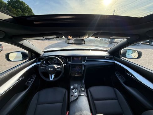 Used 2021 INFINITI QX50 Luxe w/ Appearance Package image 10