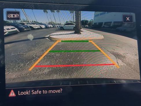 New 2026 Volkswagen Taos SE image 22