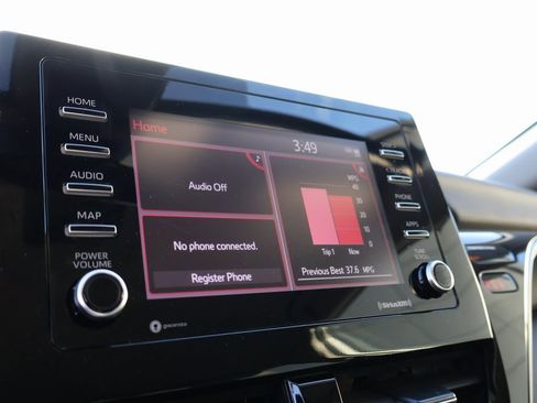 Used 2024 Toyota Camry SE image 31