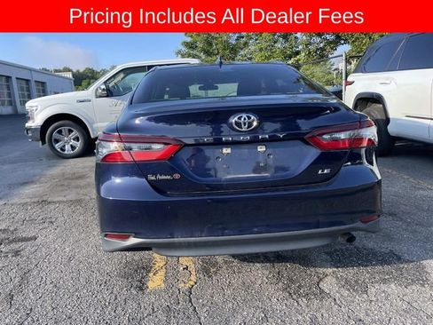 Used 2022 Toyota Camry LE FWD image 4
