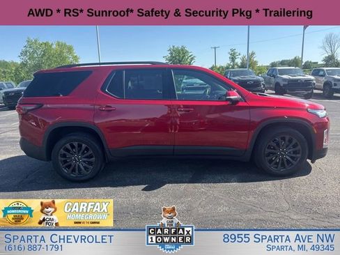 Used 2023 Chevrolet Traverse RS AWD/4WD image 2