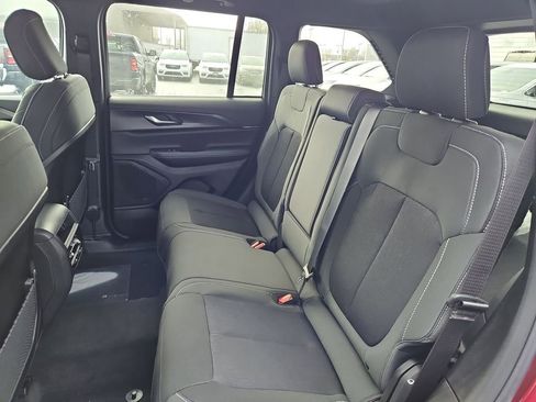 New 2026 Jeep Grand Cherokee Laredo image 14