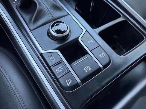Used 2025 Kia Sorento EX w/ Panoramic Sunroof Package FWD image 25