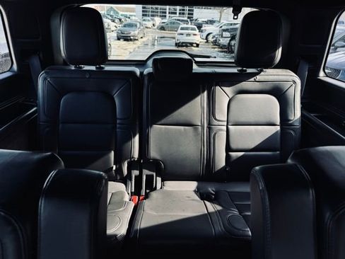 Used 2022 Lincoln Navigator Reserve image 22