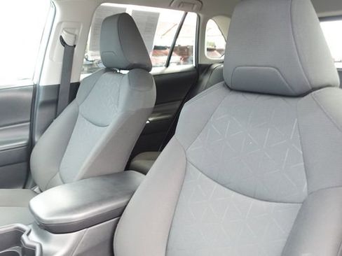 Certified 2024 Toyota RAV4 XLE AWD/4WD image 26