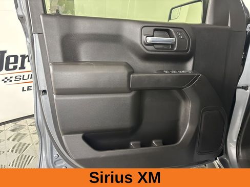 Used 2021 Chevrolet Silverado 1500 Custom Trail Boss AWD/4WD image 9