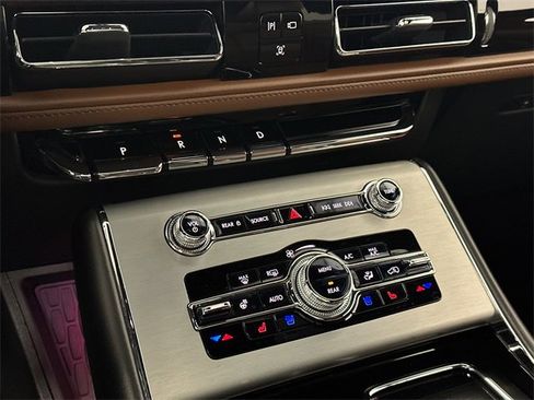 Used 2023 Lincoln Aviator Reserve w/ Jet Package image 32
