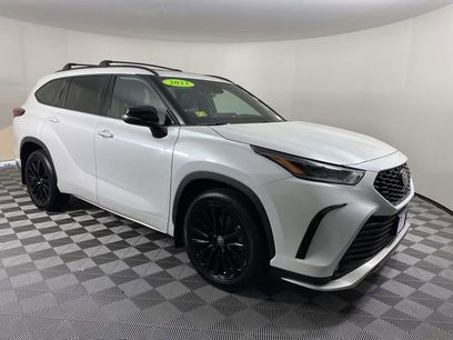 Used 2023 Toyota Highlander XSE