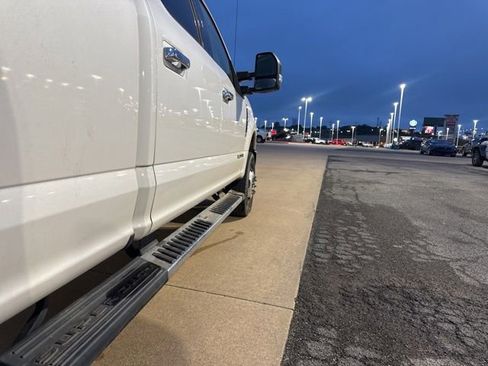 Used 2019 Ford F350 Lariat w/ Lariat Ultimate Package AWD/4WD image 16