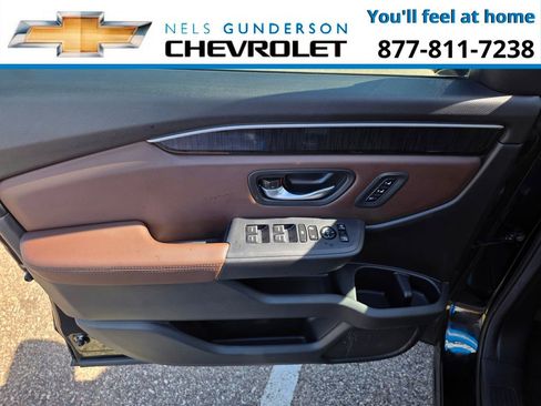 Used 2025 Honda Pilot Elite image 19