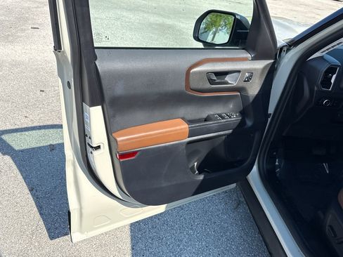 Certified 2025 Ford Bronco Sport Outer Banks w/ Outer Banks Tech Package+ image 13