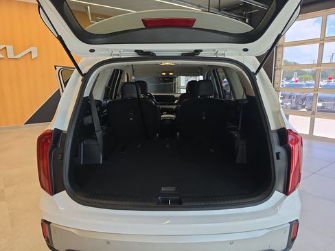 Certified 2024 Kia Telluride S FWD image 44