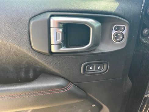 Used 2020 Jeep Gladiator Rubicon AWD/4WD image 5