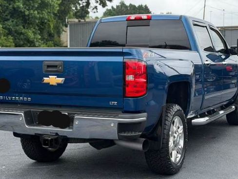 Used 2018 Chevrolet Silverado 2500 LTZ w/ Duramax Plus Package AWD/4WD image 2