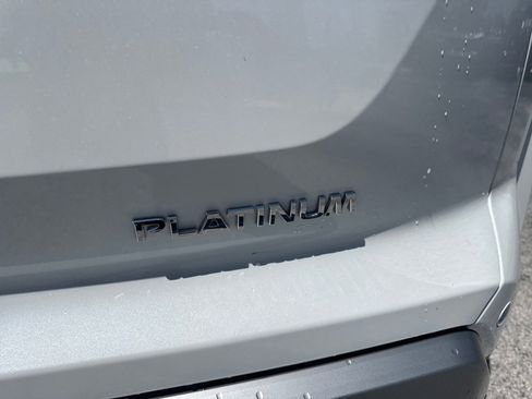 Certified 2025 Nissan Pathfinder Platinum w/ Cargo Package FWD image 7