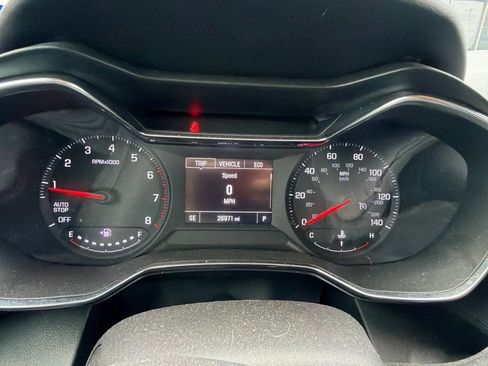 Used 2023 Chevrolet TrailBlazer LT w/ Convenience Package FWD image 8