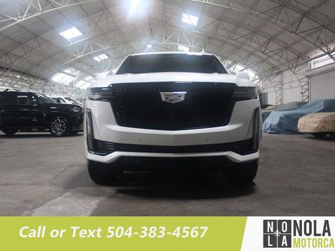 Used 2021 Cadillac Escalade ESV Sport w/ Heavy-Duty Trailer Package image 5