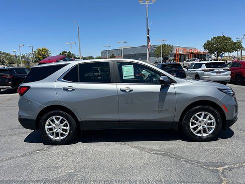 Used 2024 Chevrolet Equinox LT AWD/4WD image 10