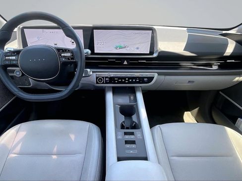 Used 2023 Hyundai Ioniq 6 SEL RWD image 16