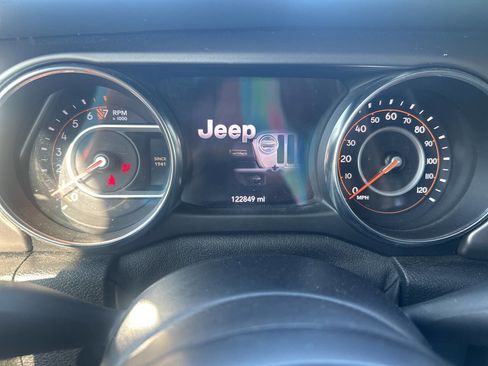 Used 2020 Jeep Gladiator Sport w/ Quick Order Package 24S image 30