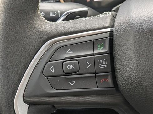 New 2025 Jeep Grand Cherokee L Laredo image 24