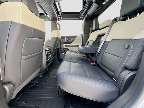New 2026 GMC Hummer EV 4x4 Crew Cab image 17