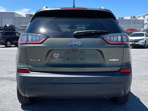 Used 2019 Jeep Cherokee Latitude Plus w/ Comfort/Convenience Group AWD/4WD image 6