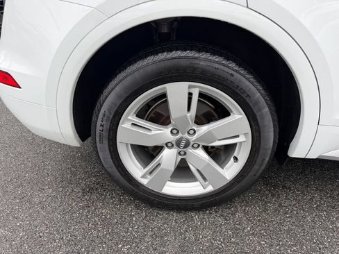 Used 2019 Audi Q5 Premium Plus w/ Premium Plus Package AWD/4WD image 13