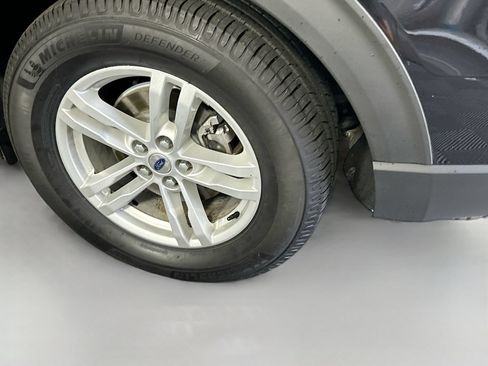 Used 2021 Ford Explorer XLT RWD image 31