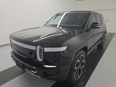 Used 2024 Rivian R1S Adventure AWD/4WD image 1
