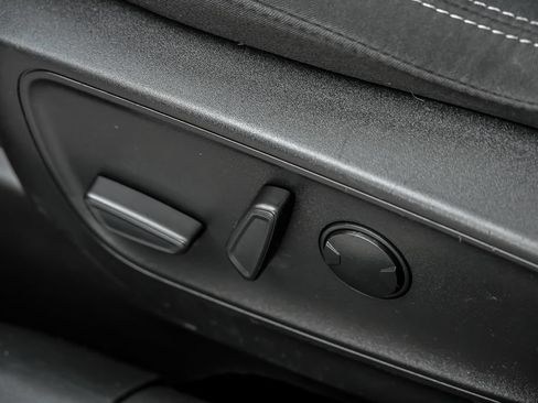 Certified 2023 Ford Escape Active AWD/4WD image 19