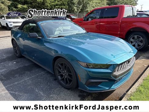 Used 2026 Ford Mustang Premium RWD image 1