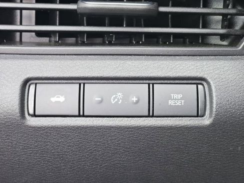 Certified 2025 Nissan Altima 2.5 SV FWD image 21