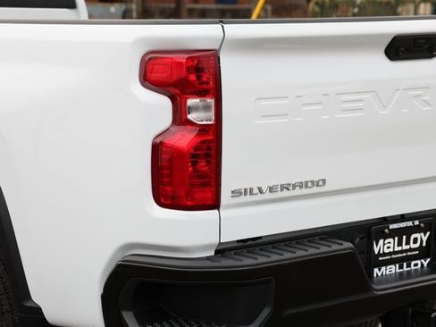 Used 2025 Chevrolet Silverado 2500 W/T w/ WT Convenience Package image 5