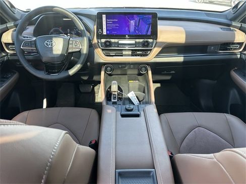 New 2024 Toyota Grand Highlander AWD Hybrid image 10