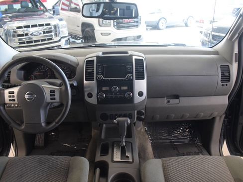 Used 2016 Nissan Frontier SV w/ SV Value Truck Package RWD image 43