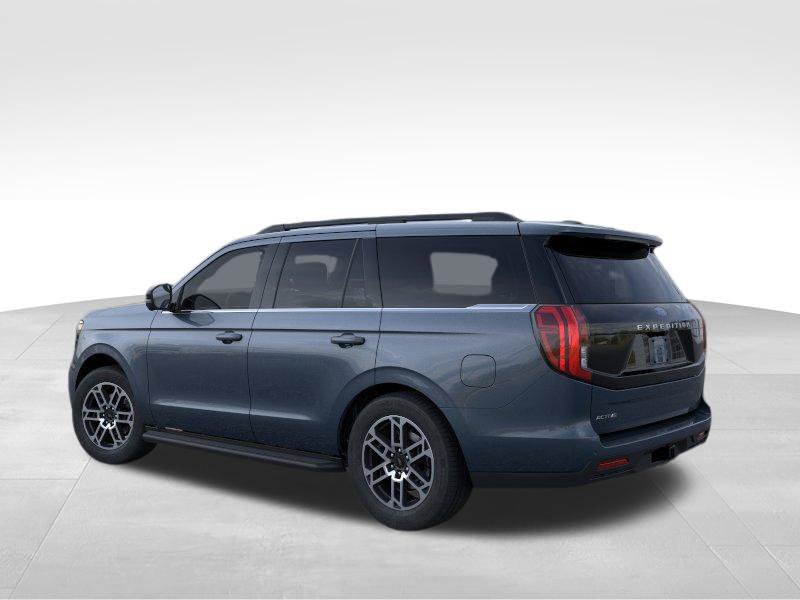 Used 2026 Ford Expedition Active AWD/4WD image 4