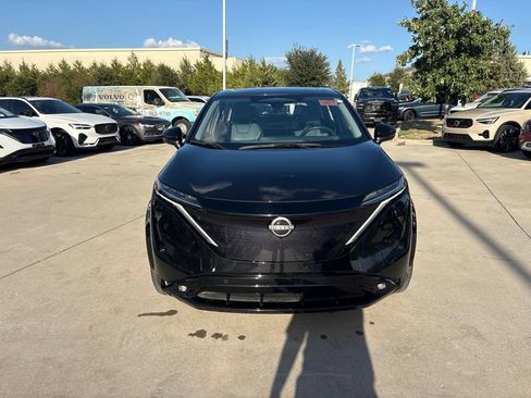 Used 2023 Nissan Ariya AWD/4WD image 2