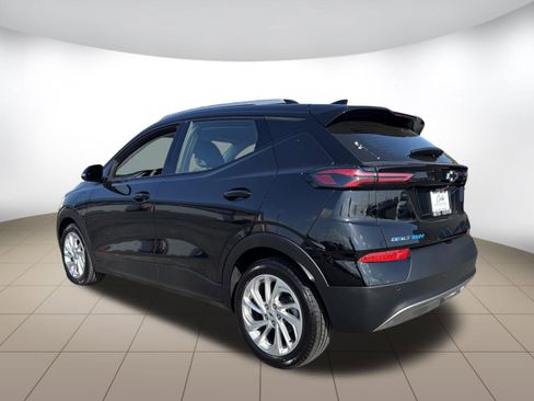 Used 2023 Chevrolet Bolt EUV LT w/ Driver Confidence Package FWD image 5