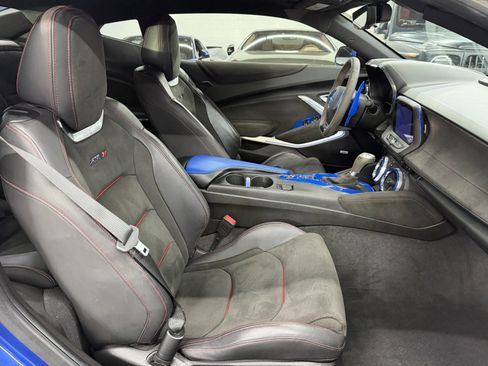 Used 2019 Chevrolet Camaro ZL1 image 24