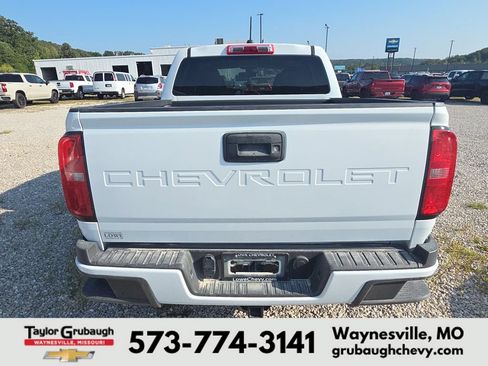 Used 2021 Chevrolet Colorado W/T w/ Custom Special Edition AWD/4WD image 5