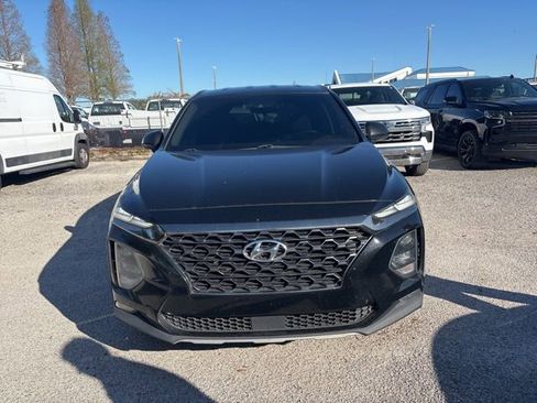 Used 2019 Hyundai Santa Fe SEL image 2